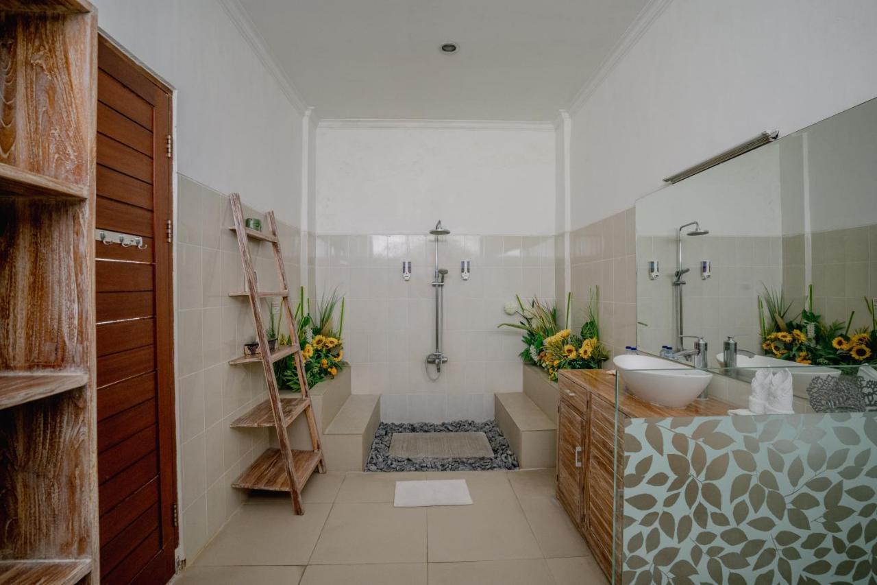 Villa Alleira Seminyak By Best Deals Asia Hospitality Exterior foto