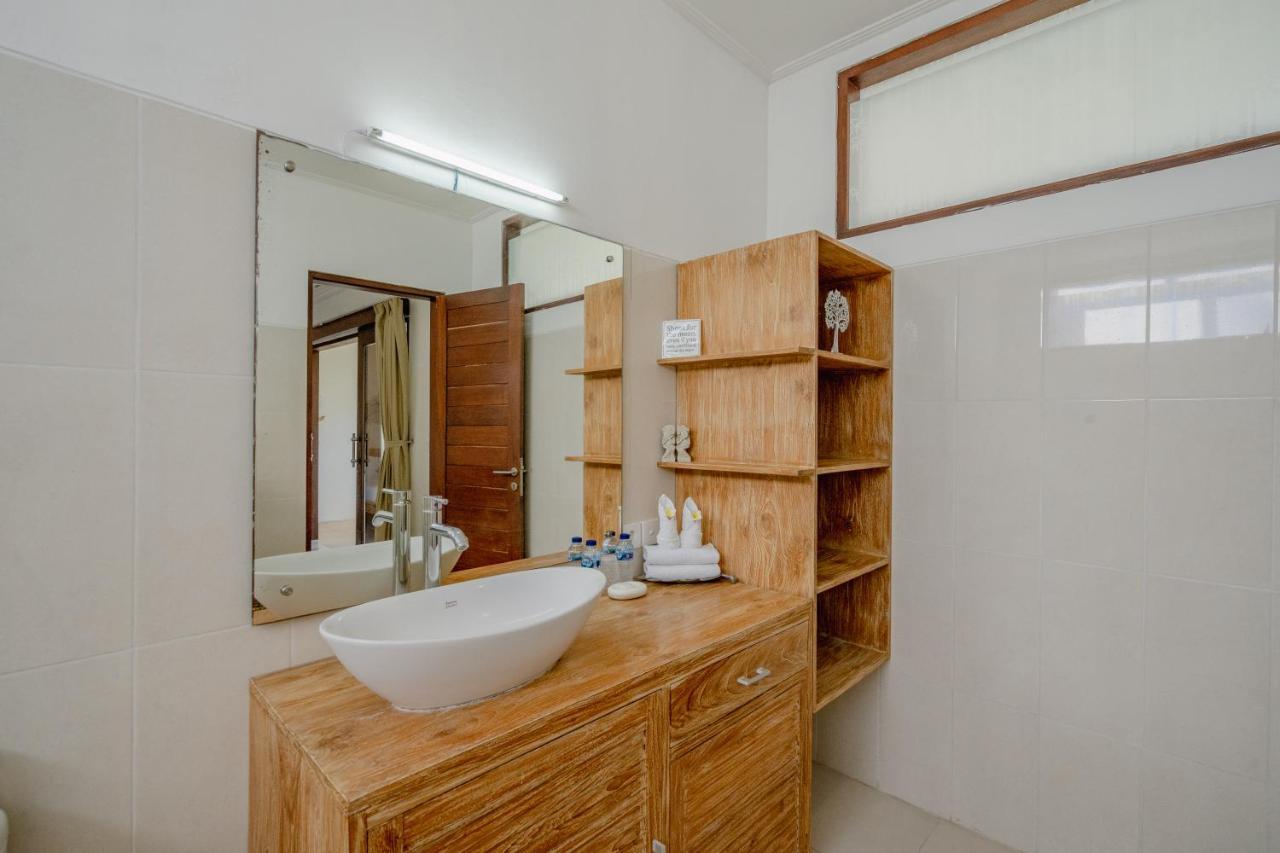 Villa Alleira Seminyak By Best Deals Asia Hospitality Exterior foto